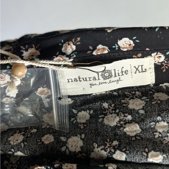 Natural Life Rebecca Midi Dress Black Cream Roses Sz XL NWT Empire Waist Flowy - Picture 7 of 16